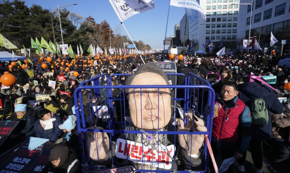 Protestas Pietų Korėjos sostinėje / Ahn Young-joon / AP