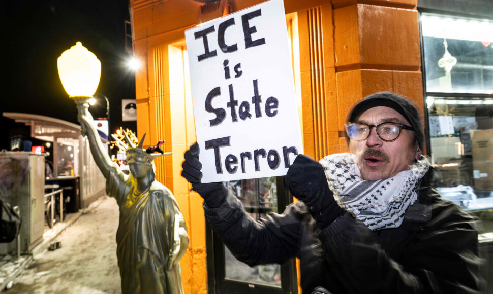 Protestas prie&scaron; ICE / ROBERTO SCHMIDT / AFP
