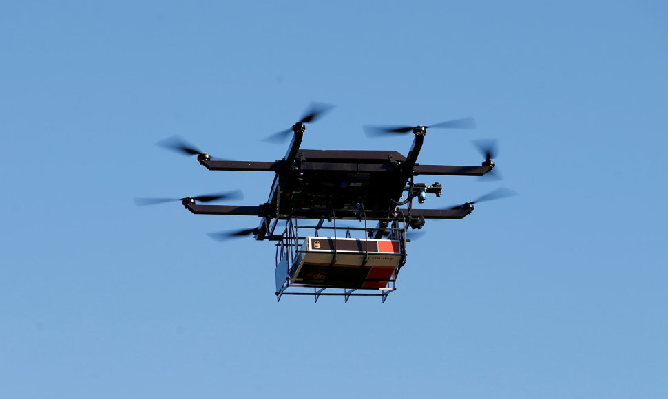 Tai yra demonstracinis prekių pristatymo dronas, pagamintas UPS