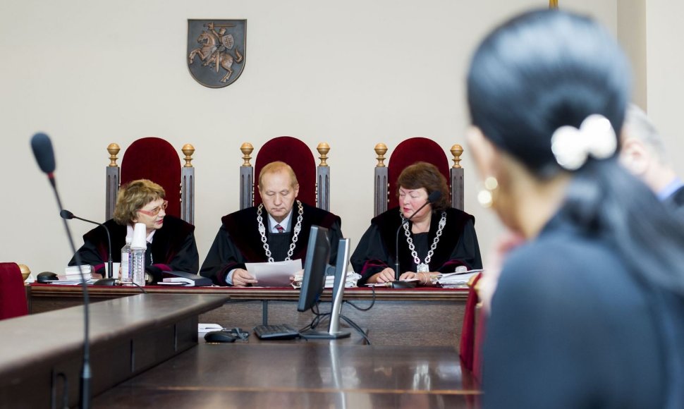 Saidos Brižinskajos bylą nagrinėjanti teisėjų kolegija: Stasys Punys (pranešėjas), Jūratė Damanskienė (kairėje) ir Virginija Švedienė.