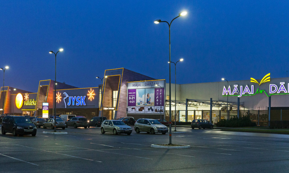 „Lords LB“ fondas pardavė prekybos centrą Jelgavoje