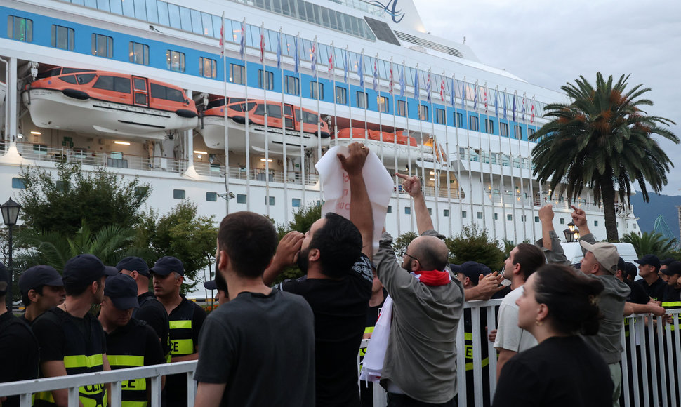 Protestas prieš Rusijos kruizinio laivo atvykimą į Batumį