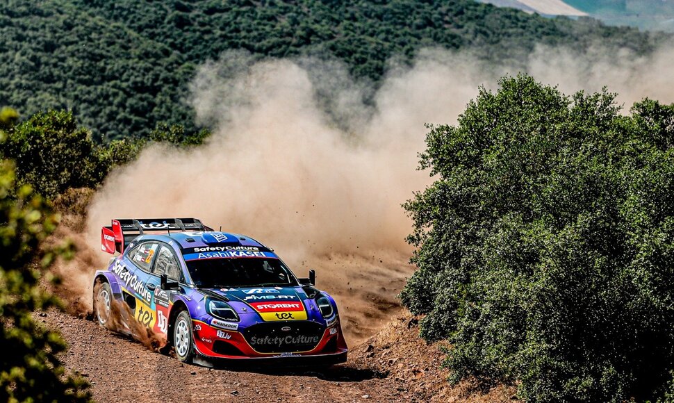 Akimirka i&scaron; Graikijos ralio. WRC organizatorių &bdquo;facebook&ldquo; puslapyje patalpinta nuotr.
