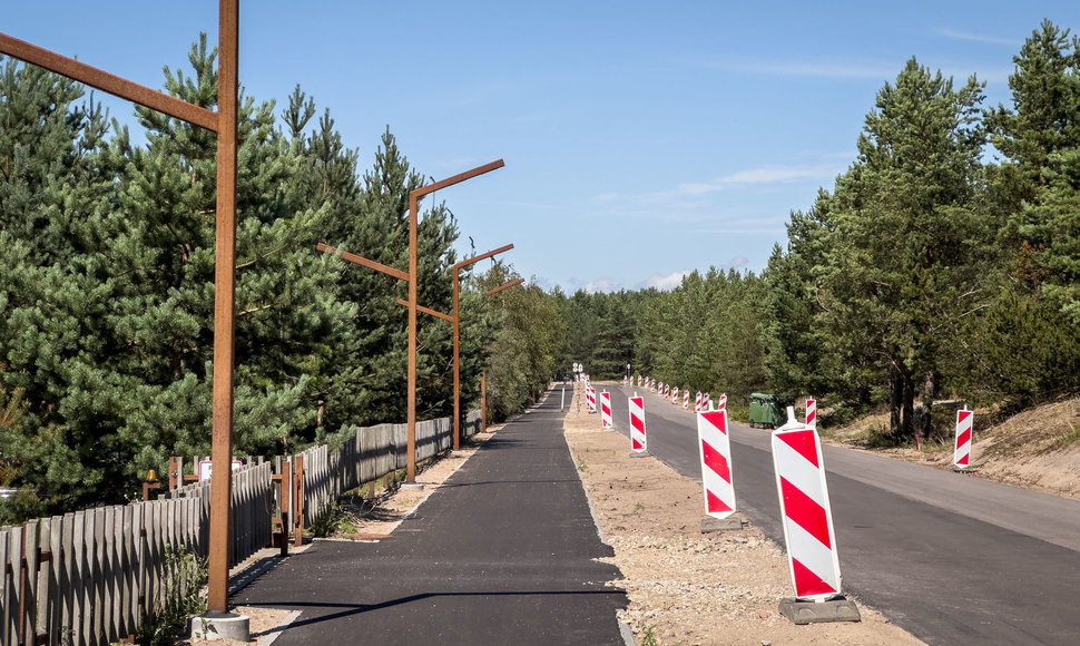 Rekonstruojamas Neringos dviračių takas