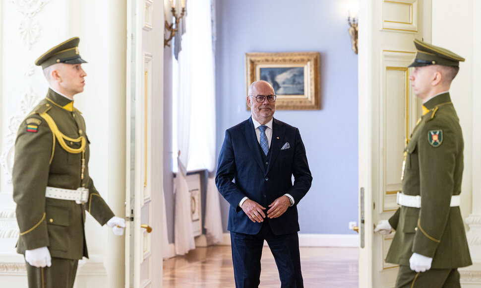 Prezidento Gitano Nausėdos ir Estijos Prezidento Alaro Kariso bendra spaudos konferencija
