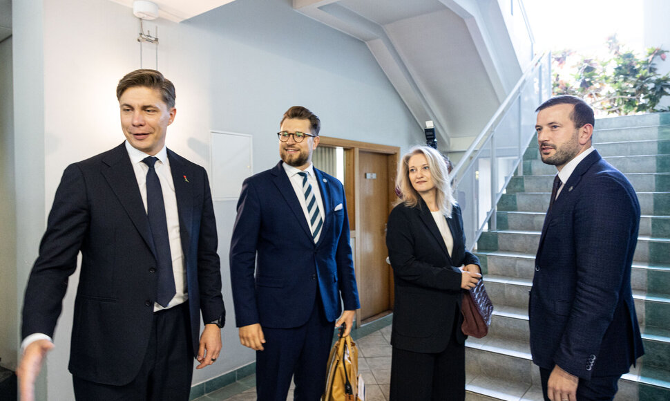 LSDP ir Demokratų sąjungos &bdquo;Vardan Lietuvos&ldquo; atstovai susitiko dėl koalicijos sudarymo