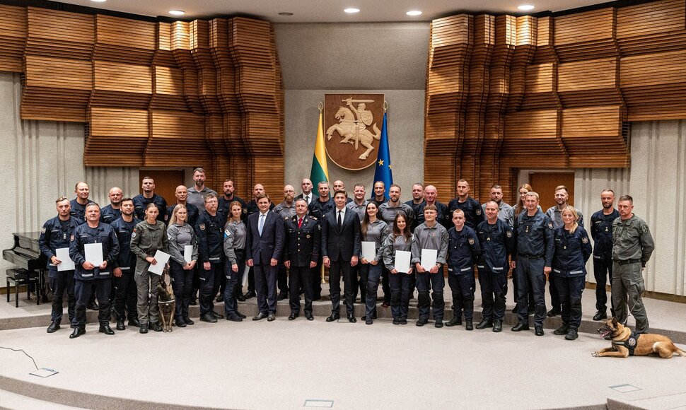 Premjeras M. Sinkevičius susitiko su gelbėtojais ir medikais, dalyvavusiais Lietuvos humanitarinėje pagalbos misijoje Venesueloje