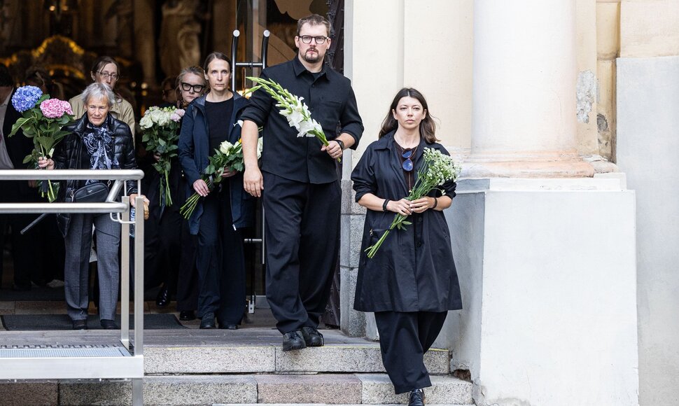 Į paskutiniąją kelionę i&scaron;lydima poetė Violeta Palčinskaitė