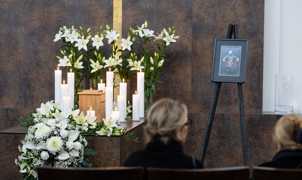 Atsisveikinimas su Henriku Vaitiekūnu