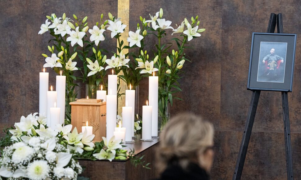 Atsisveikinimas su Henriku Vaitiekūnu