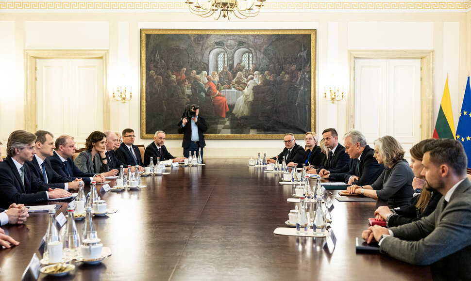Prezidentas susitiko užsienio politikos ir saugumo klausimams aptarti
