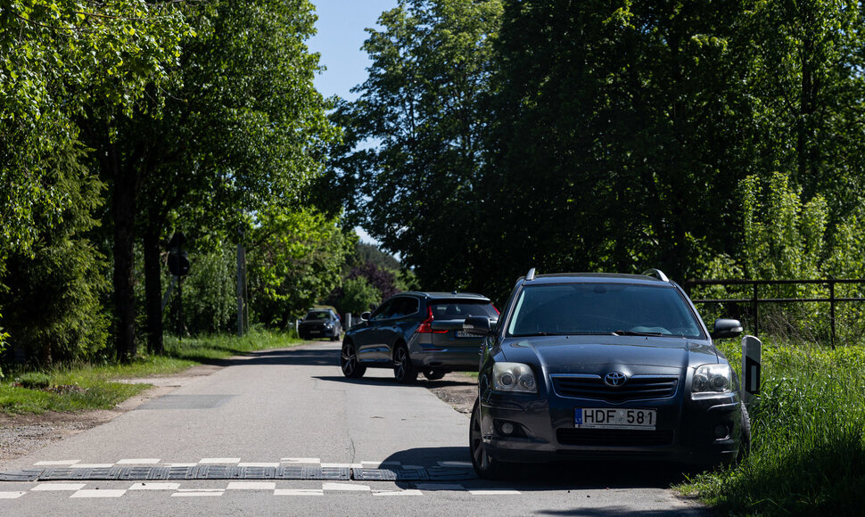Automobilių parkavimas aplink Litexpo parodų rūmus