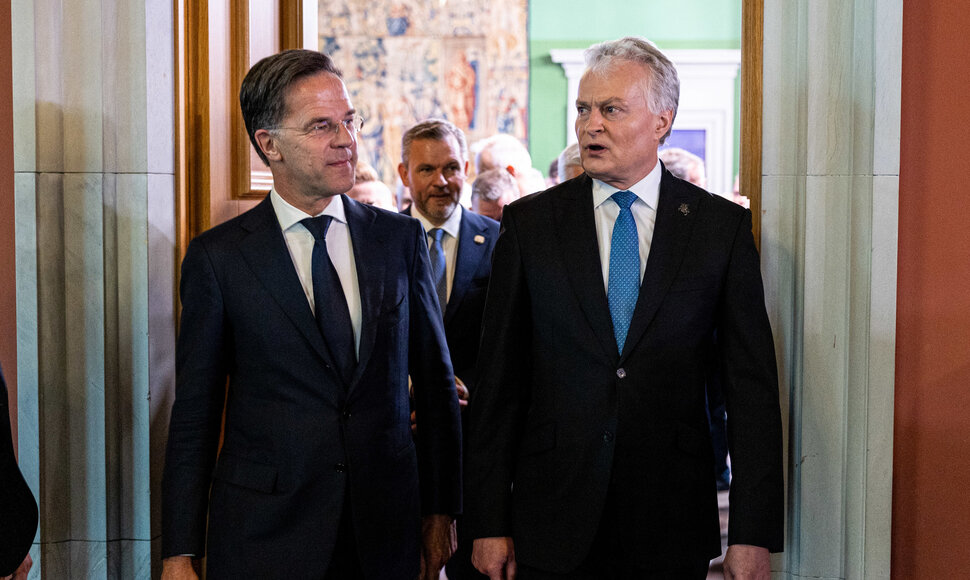 Markas Riutė, Gitanas Nausėda