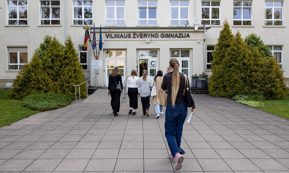 Abiturientai laiko valstybinį lietuvių kalbos egzaminą