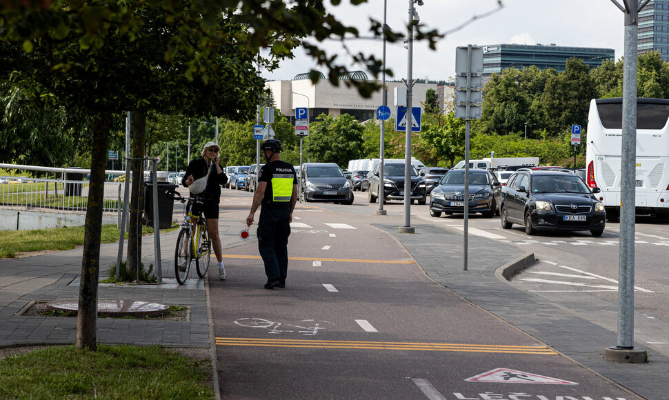 Reidas, skirtas nesaugaus važiavimo mikrojudumo priemonėmis prevencijai