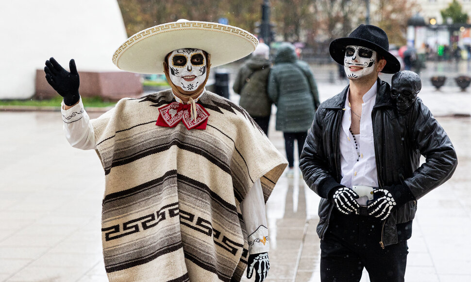 D&iacute;a de Muertos eisena Vilniuje