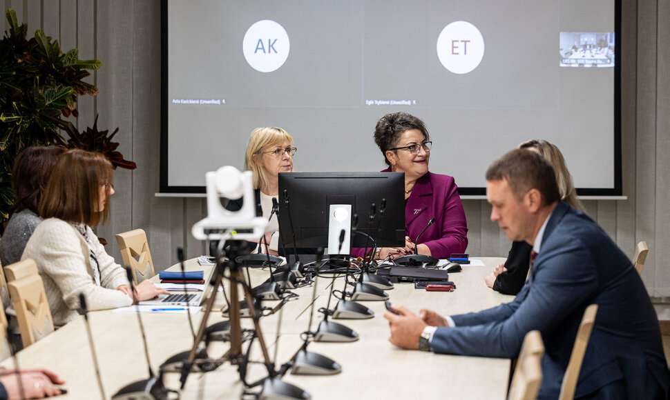 Susitikimas Seime dėl i&scaron; Santaros klinikų i&scaron;ėjusių vaikų neurochirurgų