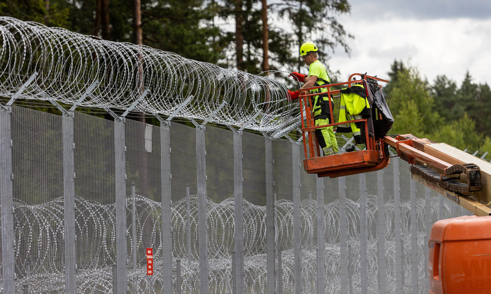 Švenčionių rajone, pasienyje su Baltarusija vykdomo fizinio barjero statybos