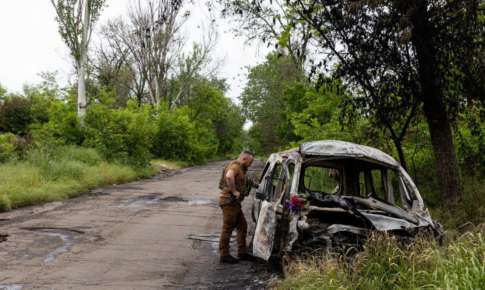 Rusų raketos susprogdintas automobilis Niujorke, Ukrainoje