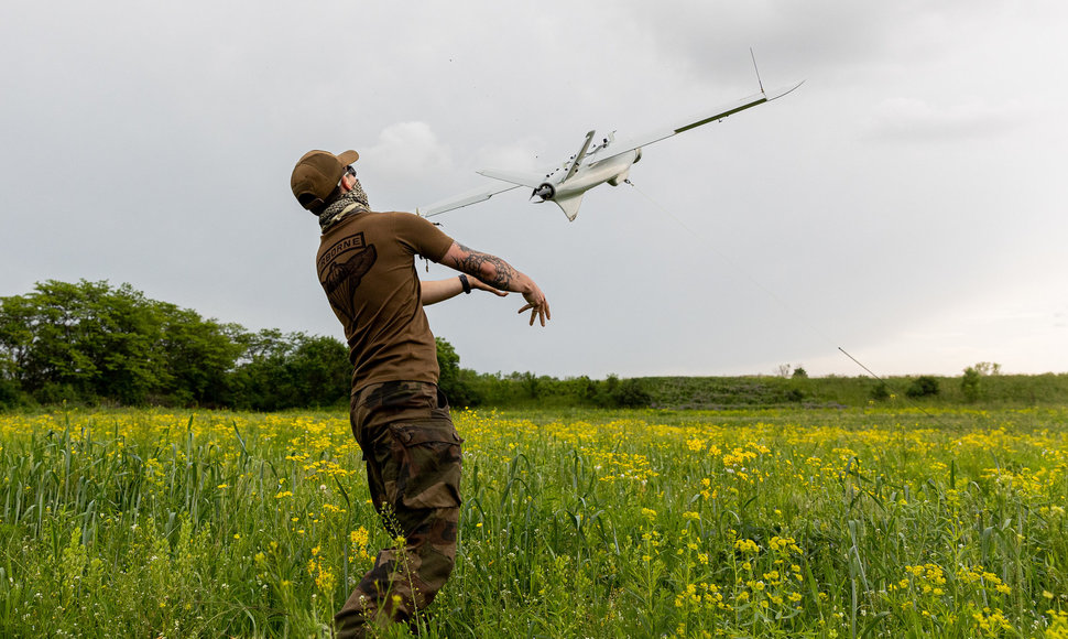 Ukrainos 80-os brigados karių žvalgybos operacija virš Bachmuto