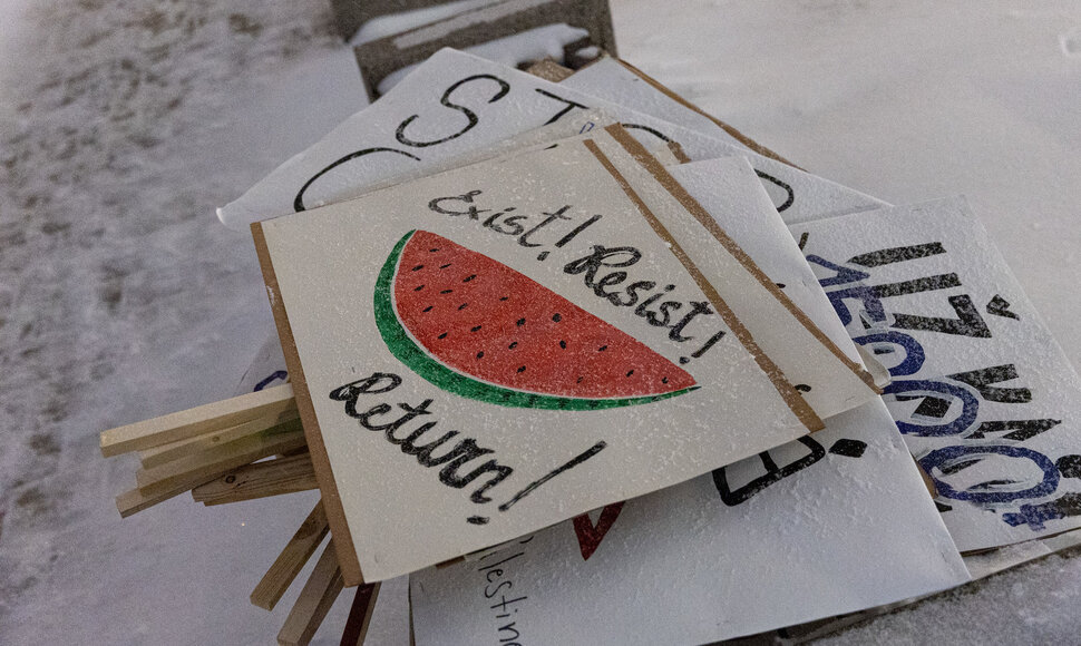 Protestas prie&scaron; nusikaltimus žmoni&scaron;kumui Palestinoje