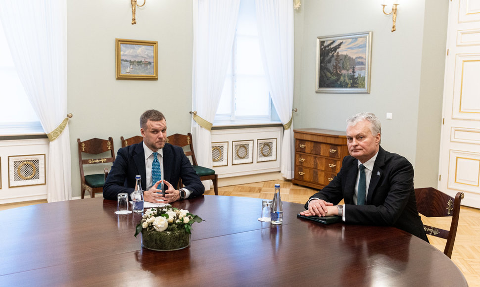 Prezidentas Gitanas Nausėda susitiko su užsienio reikalų ministru Gabrieliumi Landsbergiu