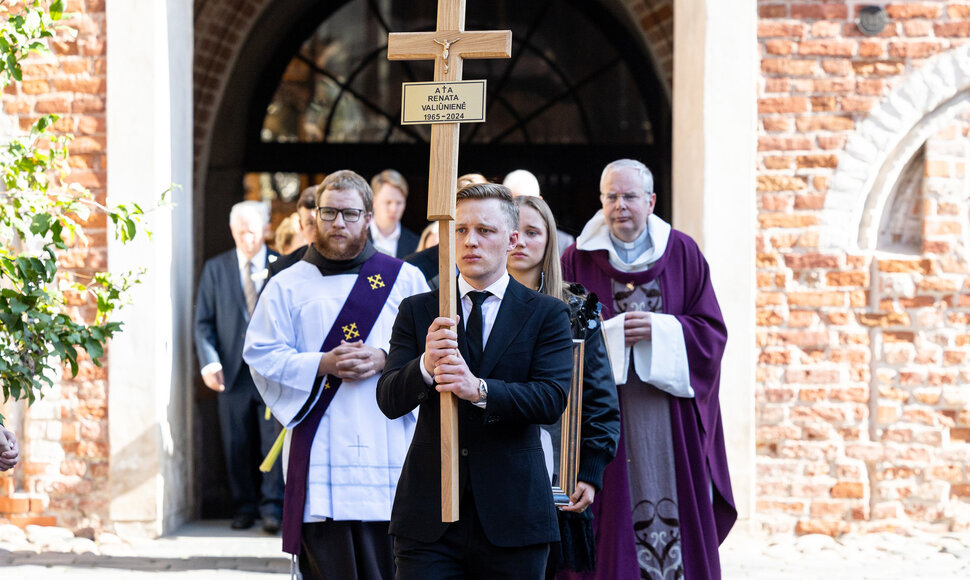 Į paskutiniąją kelionę i&scaron;lydėta gydytoja Renata Valiūnienė