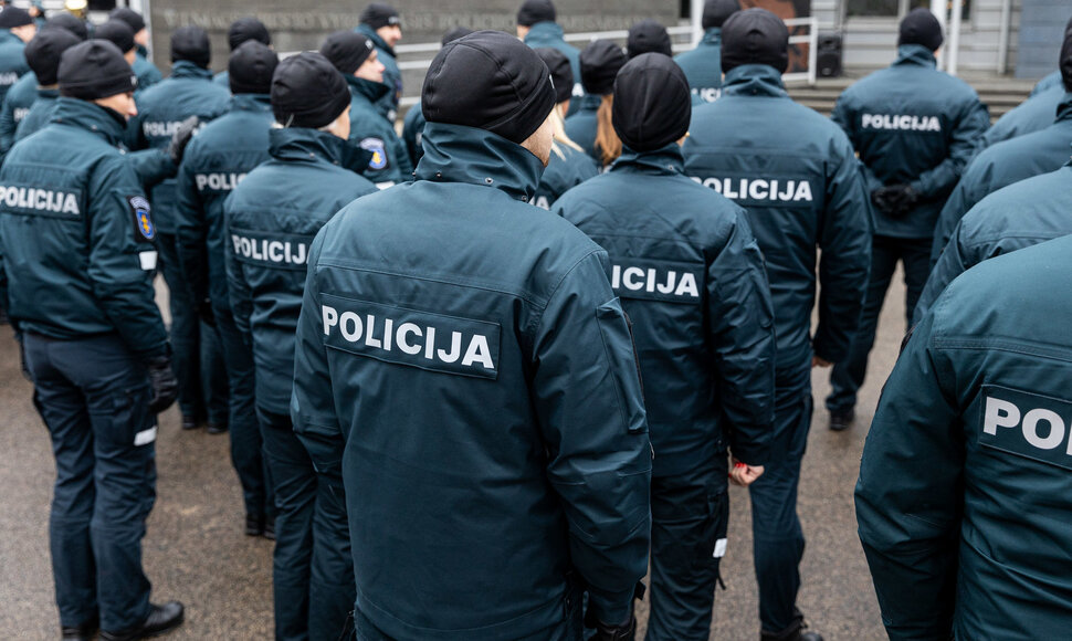 Vilniaus apskrities vyriausiojo policijos komisariato vadų pasikeitimo ceremonija