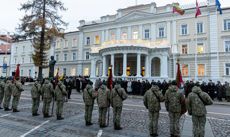 Iškilminga ministrų pasikeitimo ceremonija prie Krašto apsaugos ministerijos