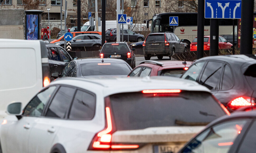 Prieššventinės automobilių spūstys Vilniuje