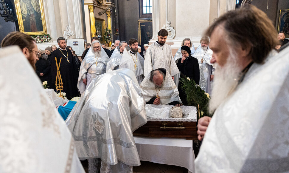 Metropolito Chrizostomo laidotuvės