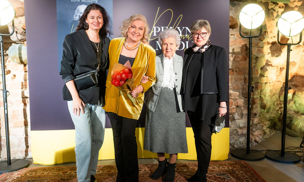 Editos Mildažytės autobiografinės knygos &bdquo;Pelynų medus&ldquo; ir kvepalų &bdquo;Mildažytė&ldquo; pristatymas