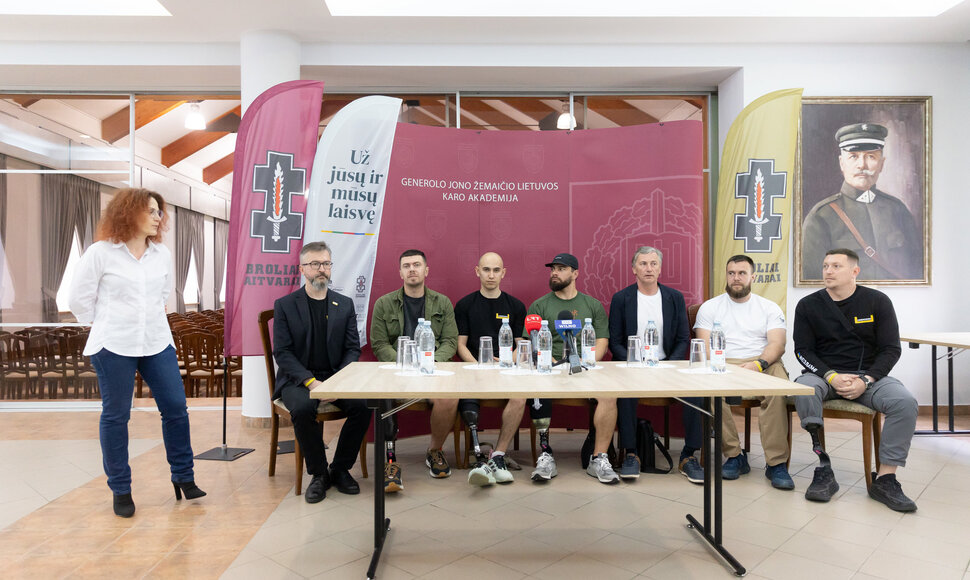  Generolo Žemaičio Lietuvos karo akademijoje vyko spaudos konferencija ir susitikimas su sužeistais Ukrainos gynėjais 