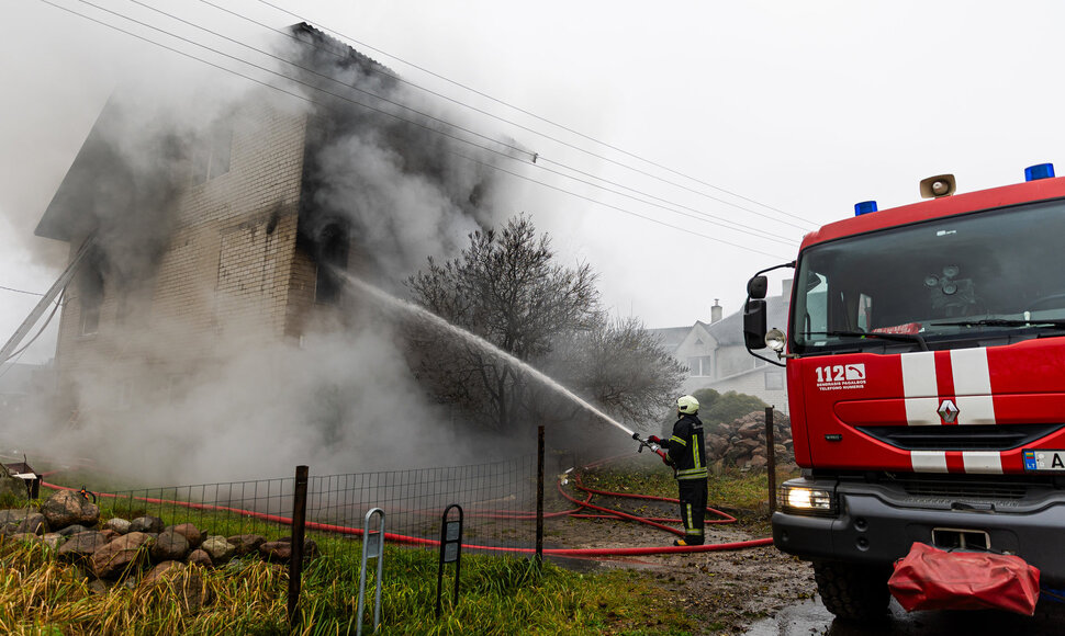 Gaisras Lentvaryje Kranto gatvėje