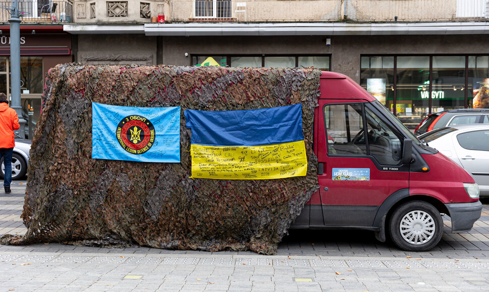 Paramos Ukrainai organizacijos Lietuvoje susivienijo į Didįjį konvojų