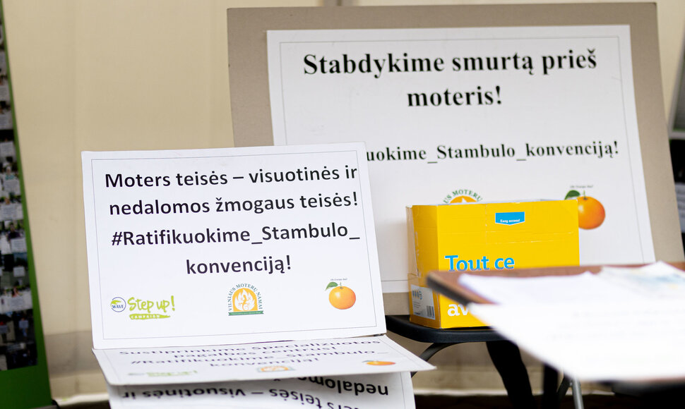 Pilietinė gatvės akcija &bdquo;Stabdykime smurtą prie&scaron; moteris! Ratifikuokime Stambulo konvenciją&ldquo;