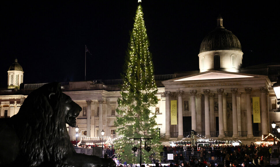 Londono Kalėdų eglė Trafalgaro aik&scaron;tėje