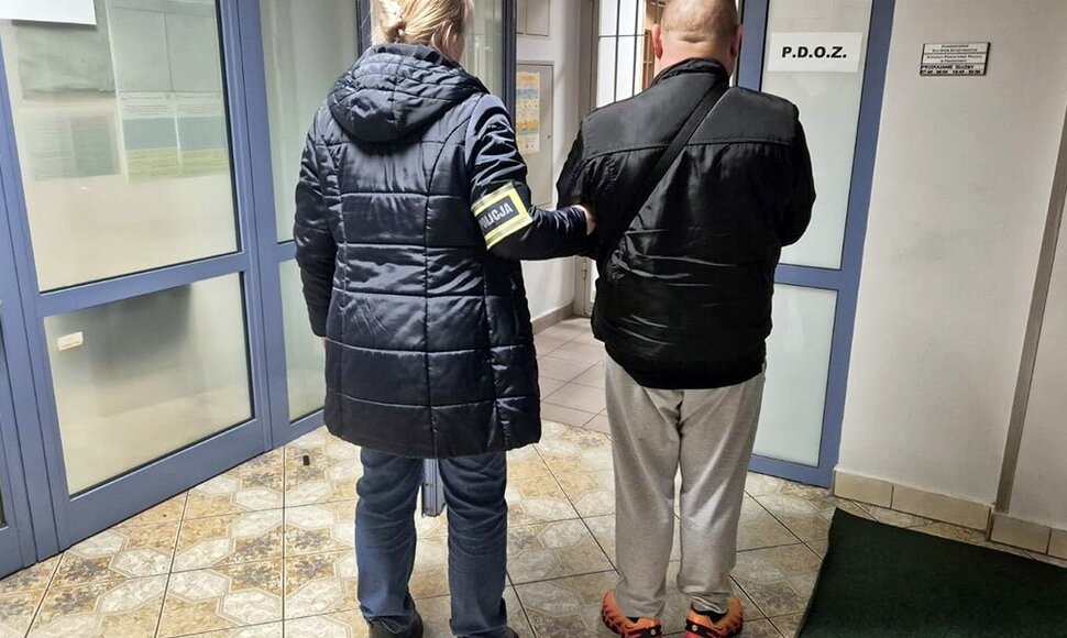 Lenkijoje sulaikyti asmenys, įtariami sumu&scaron;ę 2 ukrainietes