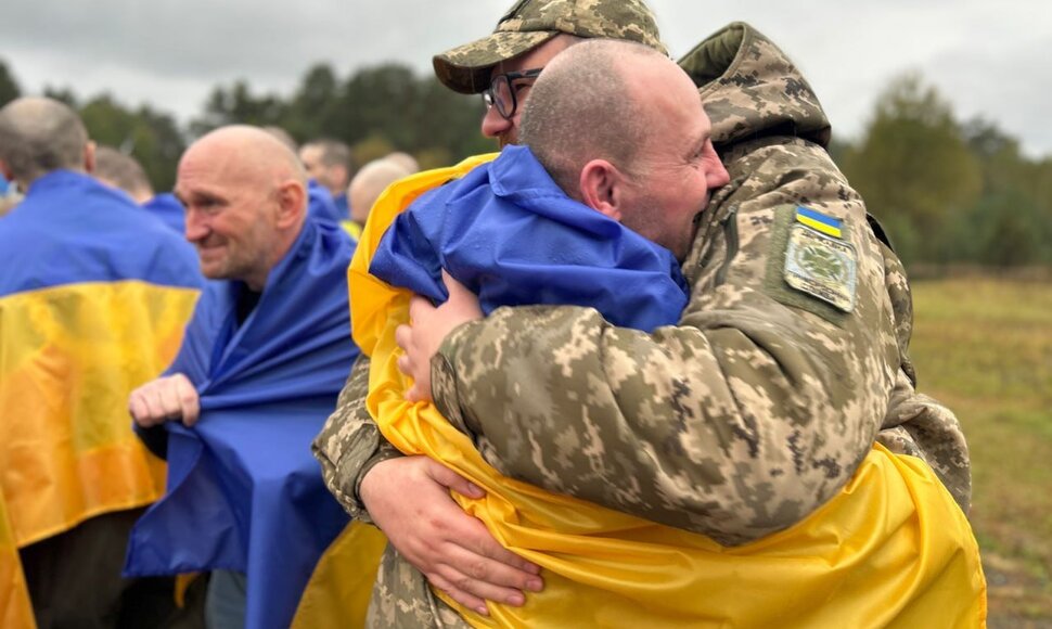 I&scaron; nelaisvės Rusijoje i&scaron;gelbėti karo belaisviai ukrainiečiai