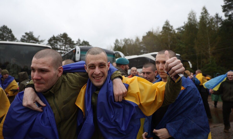 I&scaron; nelaisvės Rusijoje i&scaron;gelbėti karo belaisviai ukrainiečiai