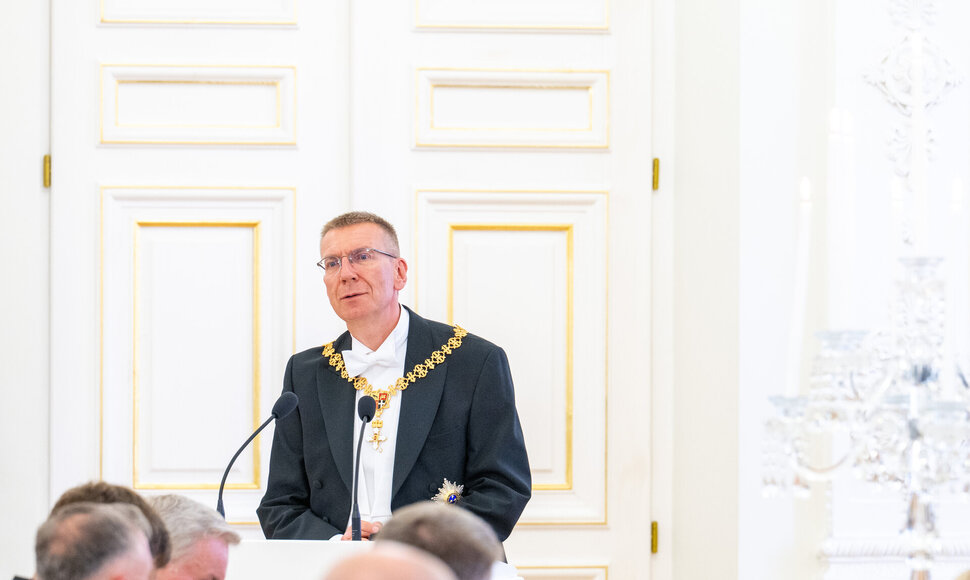 Prezidento ir pirmosios ponios rengiama valstybinė vakarienė Latvijos Prezidento garbei