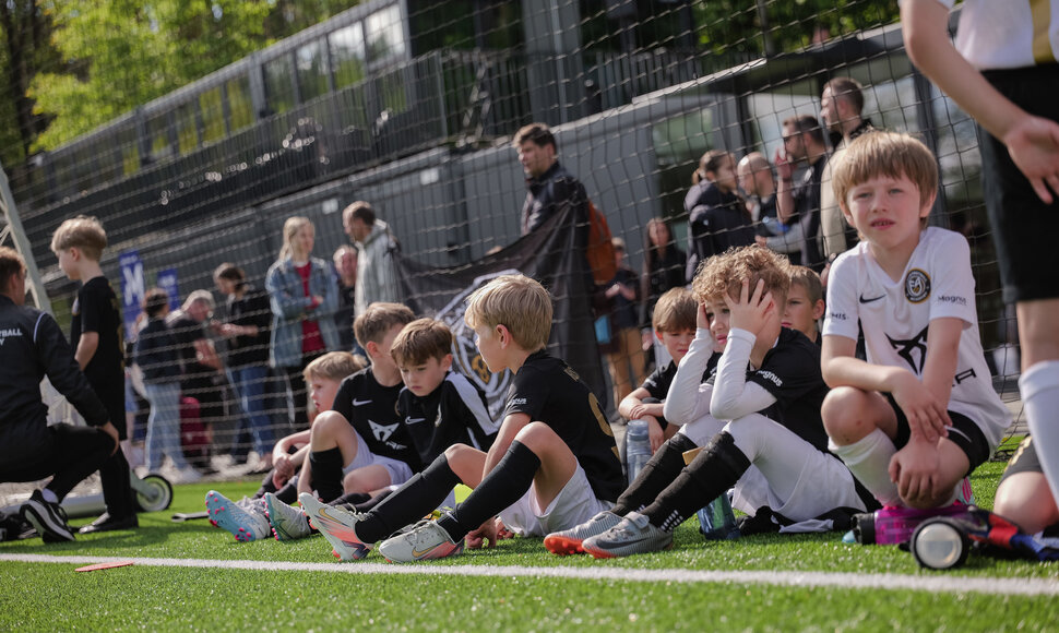&bdquo;Daugiau nei gimtadienis&ldquo; labdaringos futbolo &scaron;ventės akimirka