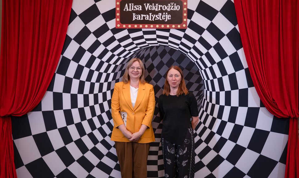 NKDT premjera &bdquo;Alisa Veidrodžio karalystėje&ldquo;