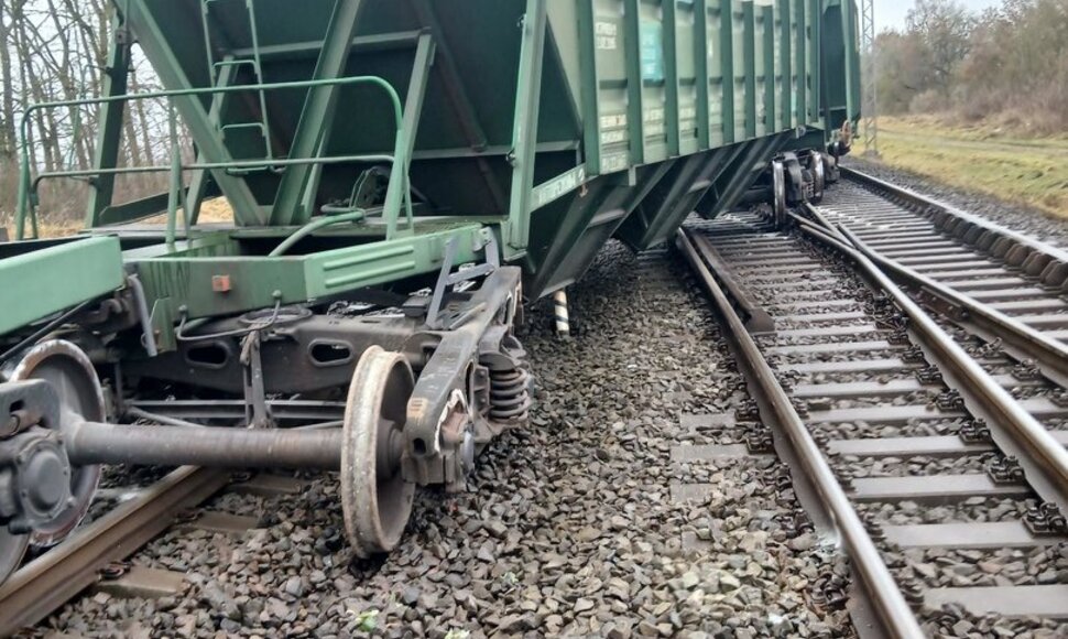 Geležinkelių transporto avarija Dotnuvoje