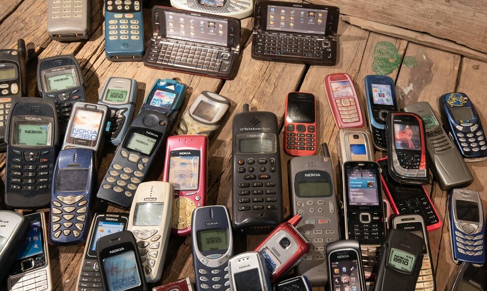 Seni telefonai