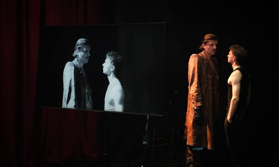 2024 m. Dalios Tamulevičiūtės lietuvių autorių scenos meno kūrinių konkurso laimėtoju buvo i&scaron;rinktas Meno ir mokslo laboratorijos dramos spektaklio &bdquo;Chroma&ldquo; eskizas (rež. Naubertas Jasinskas).