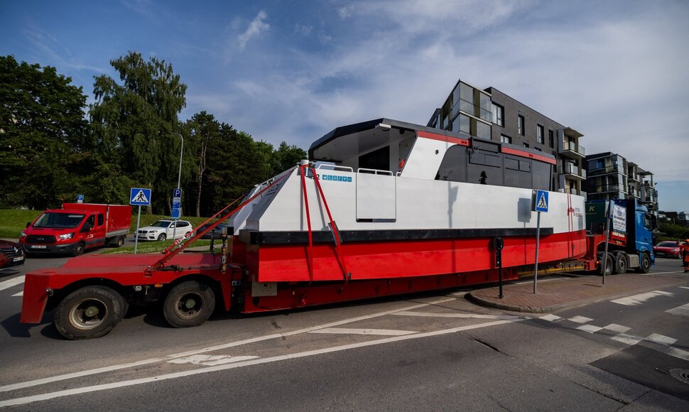 Vilnių pasiekė pirmasis elektrinis keleivinis laivas &bdquo;Rytas&ldquo;
