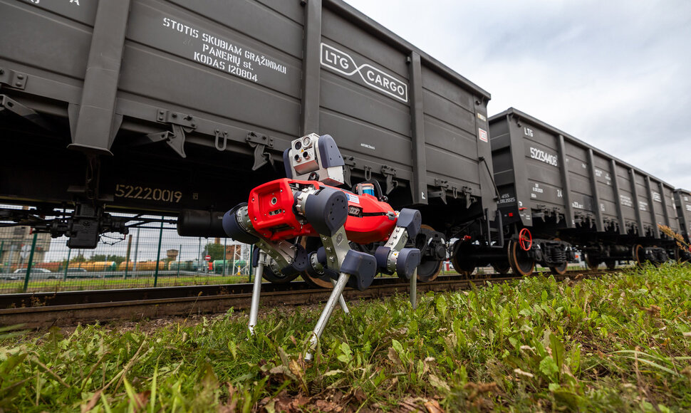 „LTG Cargo“ robotas šuo