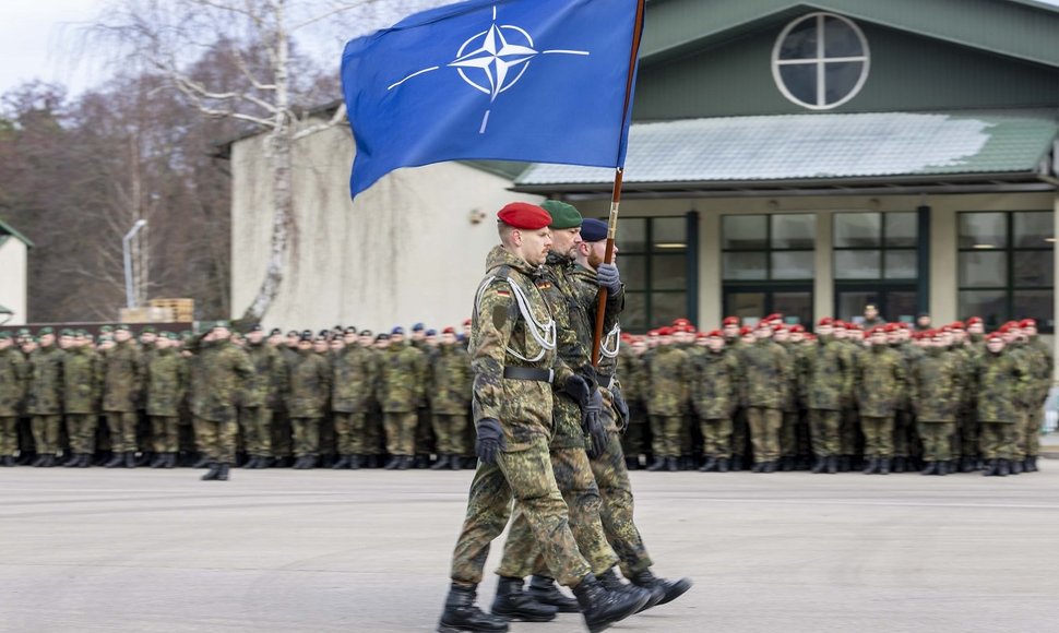 Tarnybą pradeda naujoji NATO pajėgų Lietuvoje rotacija 