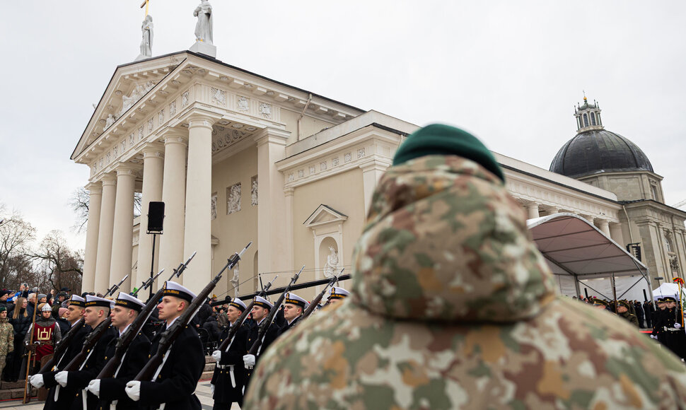 Lietuvos kariuomenės dienos minėjimas Katedros aikštėje